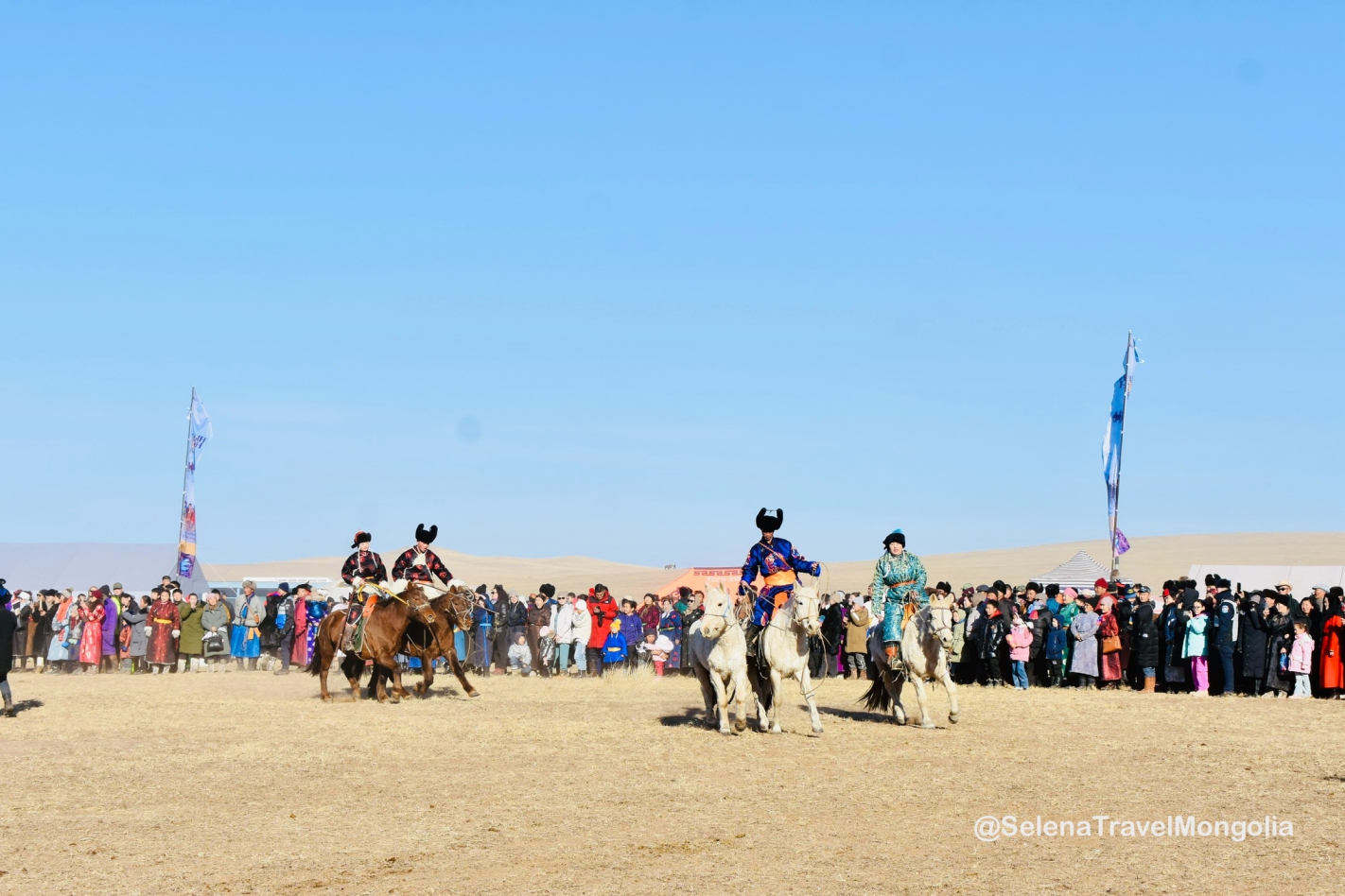 Competition: Title of 'The Couple with the Most Beautiful Horses' 