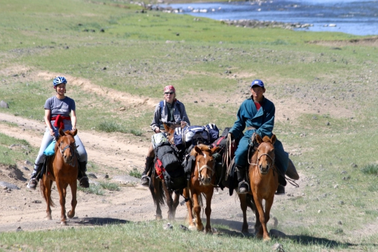 Sacred Rivers horse trekking in Mongolia