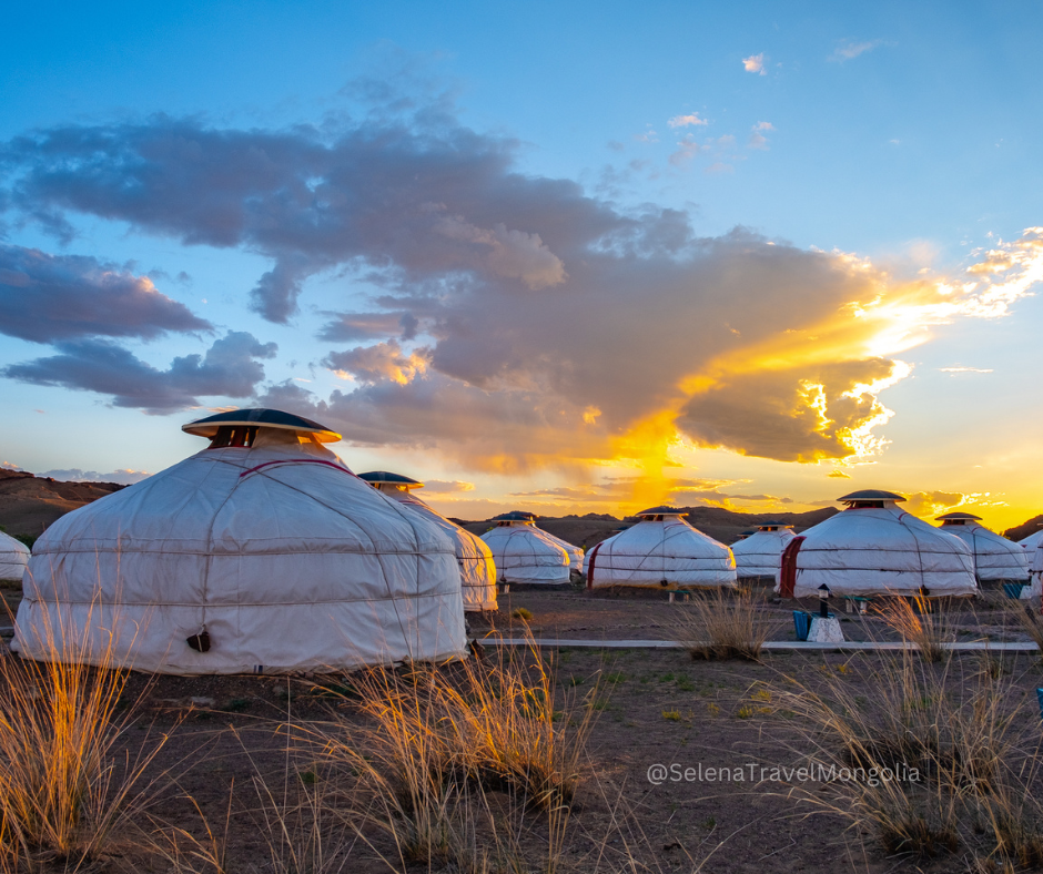 Ger camp in Gobi Desert