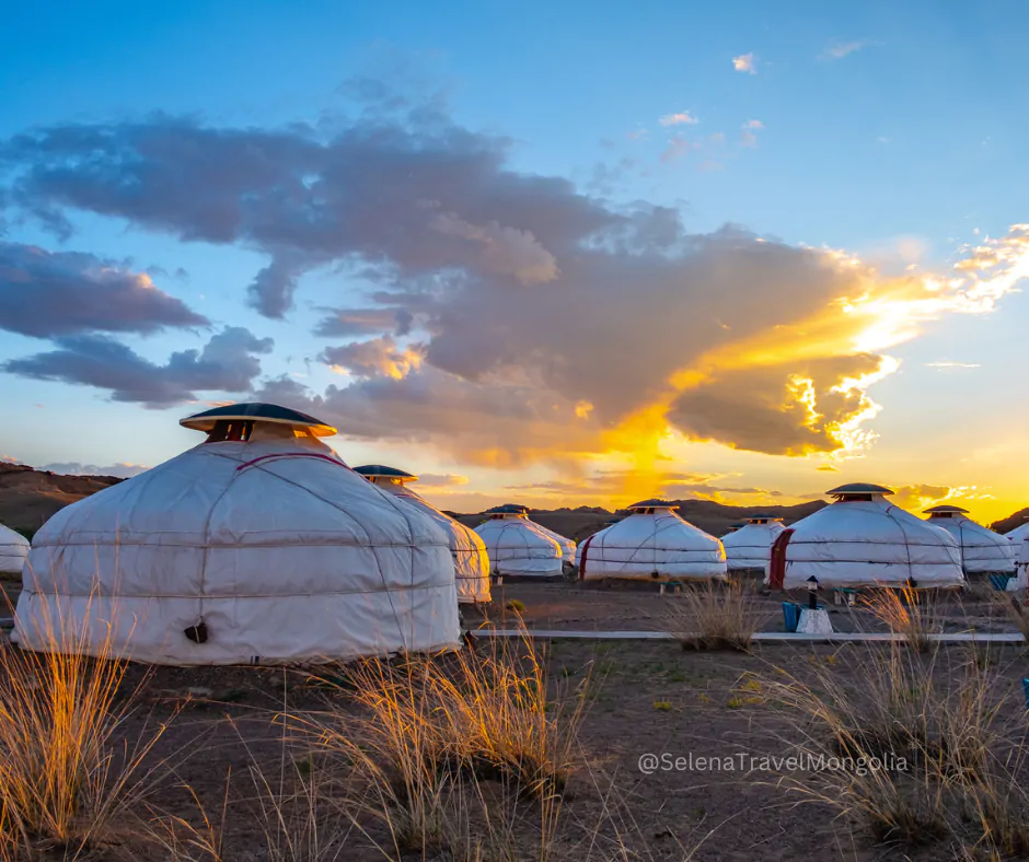 Ger camp in Gobi Desert